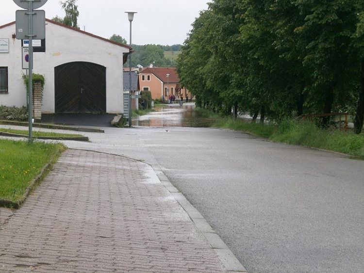 Trhové Sviny, u polikliniky. Foto Lenka Vandělíková