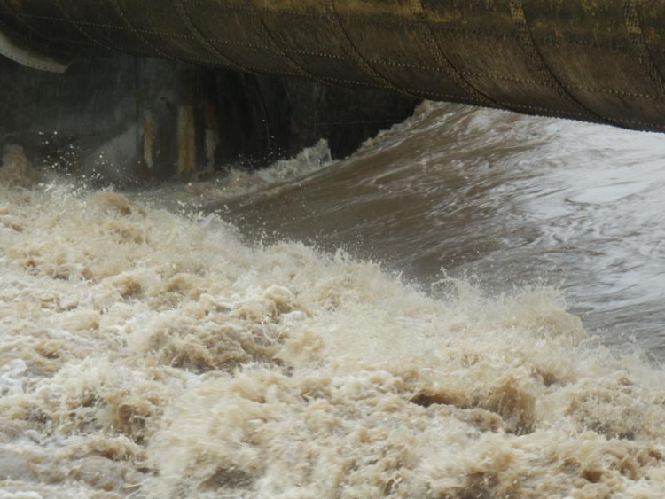 Jiráskův jez u Dlouhého mostu. Foto Milan Pavlis
