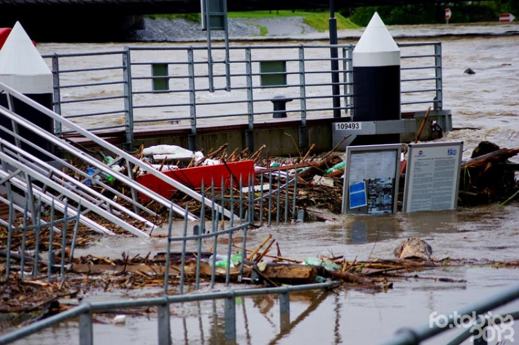 Jiráskovo nábřeží. Foto Zdeněk Tobiáš