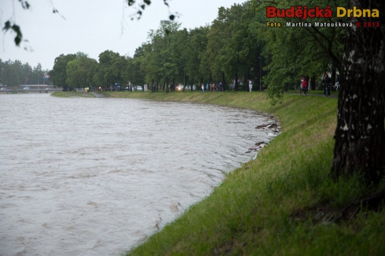 Nedělní večer v Budějcích