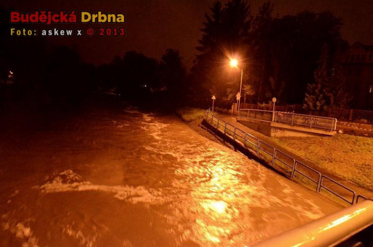 Modrý most po půlnoci