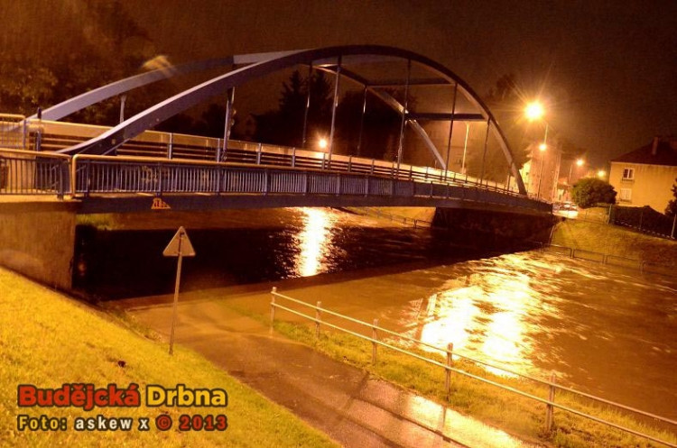 Modrý most po půlnoci