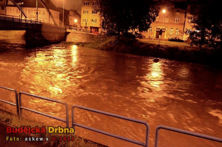 Modrý most po půlnoci