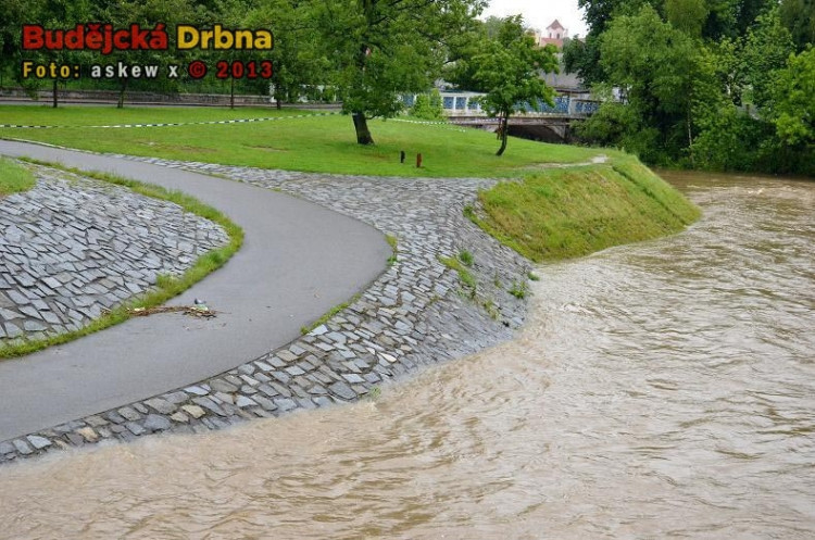 U Dlouhého mostu v pondělí ráno