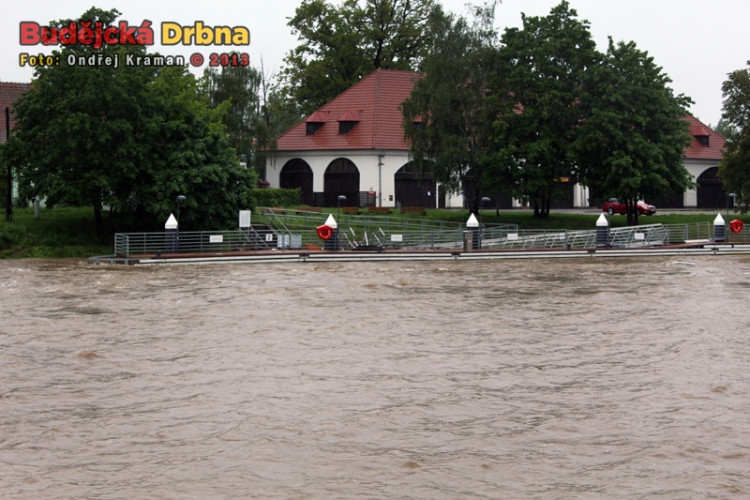 Lannova loděnice v pondělí ráno