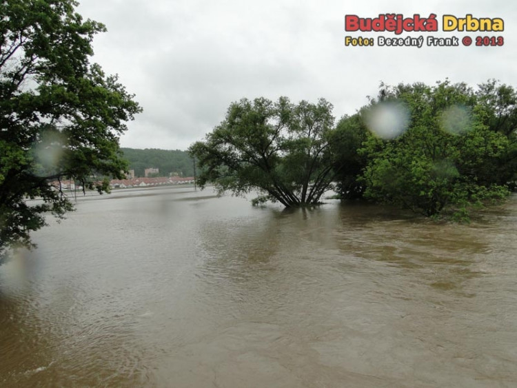 Zaplavené pole mezi Roudným a Vidovem