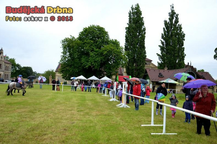 Den dětí v sedle ve Dvoře Vondrov