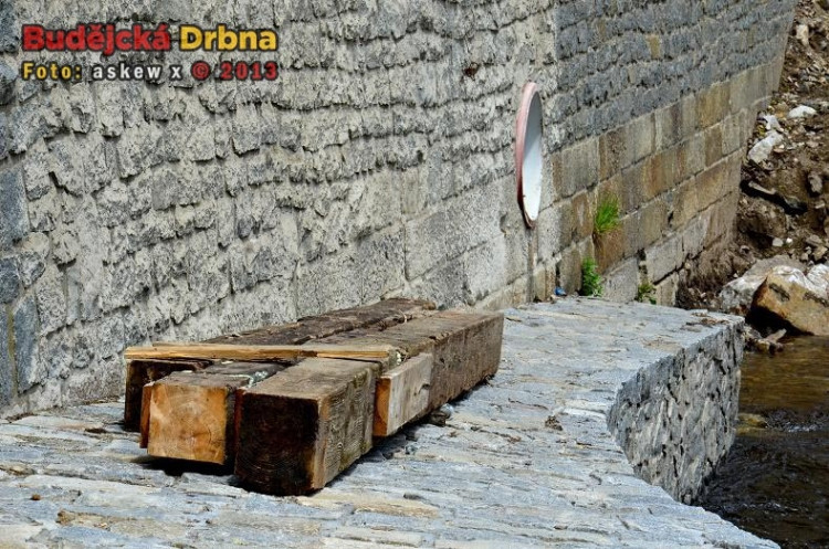 Část přechodového mola pro vodáky