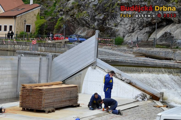 Rekonstrukce jezu Jelení lávka Český Krumlov - stavební práce finišují