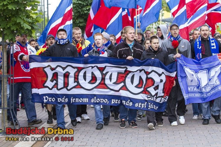 Pochod za záchranu budějovického hokeje