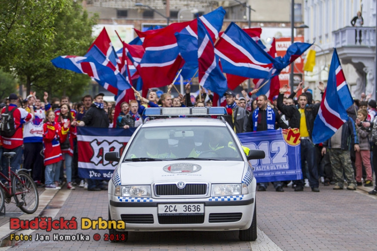 Pochod za záchranu budějovického hokeje
