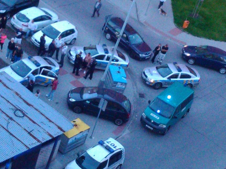 Policejní zátah na budějckém sídlišti Máj