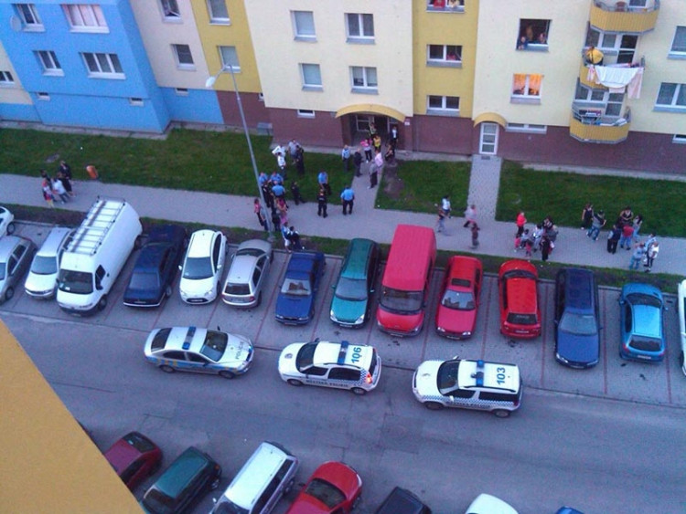 Policejní zátah na budějckém sídlišti Máj