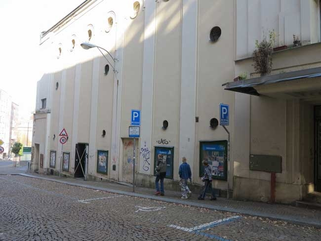 Varšava z Frýdlantské ulice