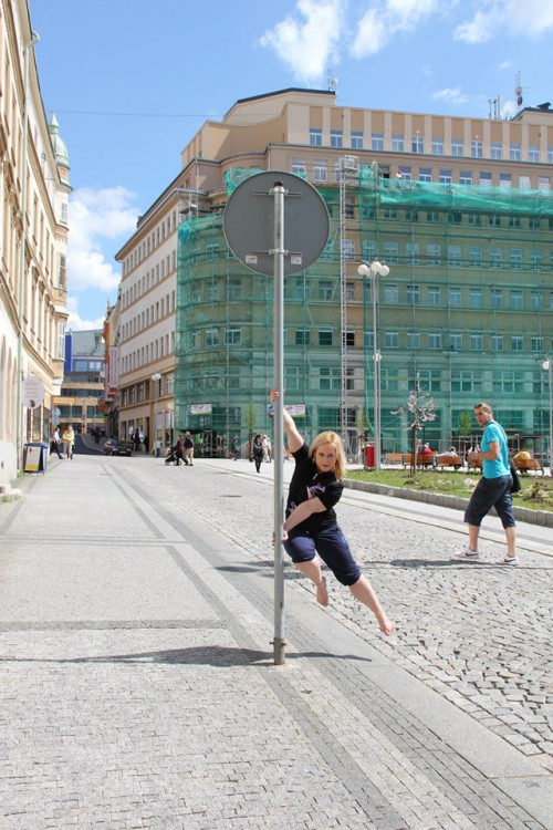 Poledance v centru Liberce.
