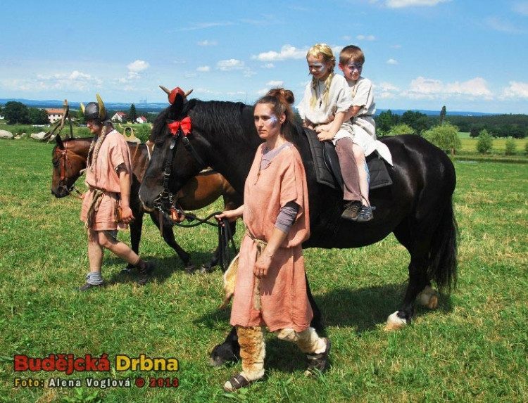 Děti se mohly projet na koni