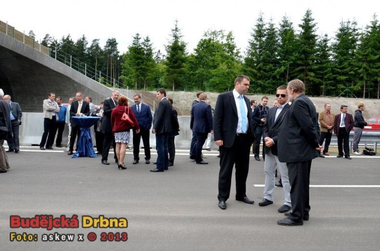 Slavnostní otevření nového úseku dálnice D3