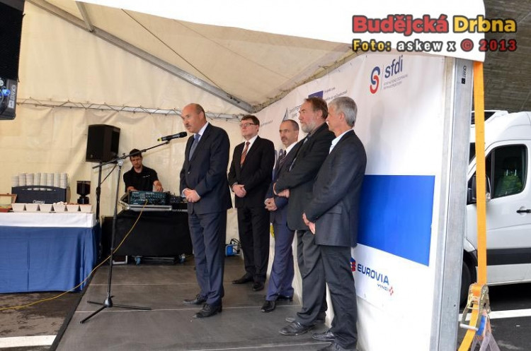 Slavnostní otevření nového úseku dálnice D3