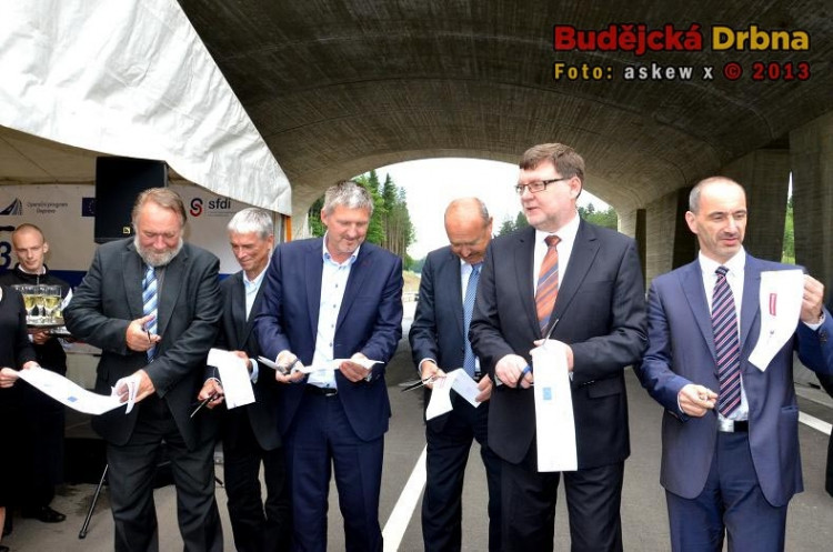 Slavnostní otevření nového úseku dálnice D3