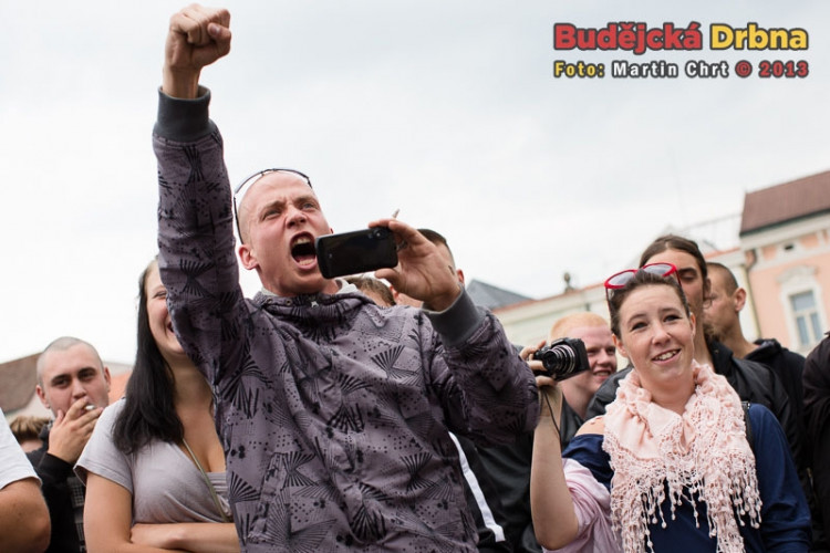 Protest kvůli problémům v soužití s Romy