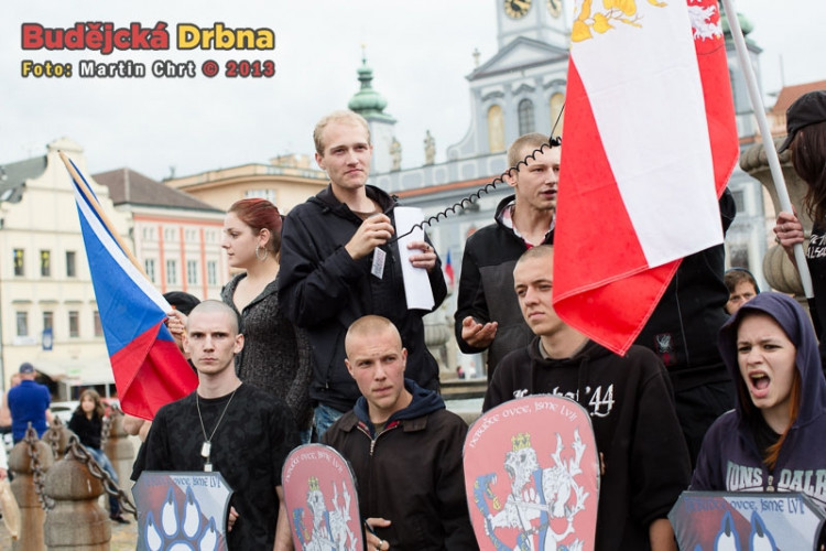 Protest kvůli problémům v soužití s Romy