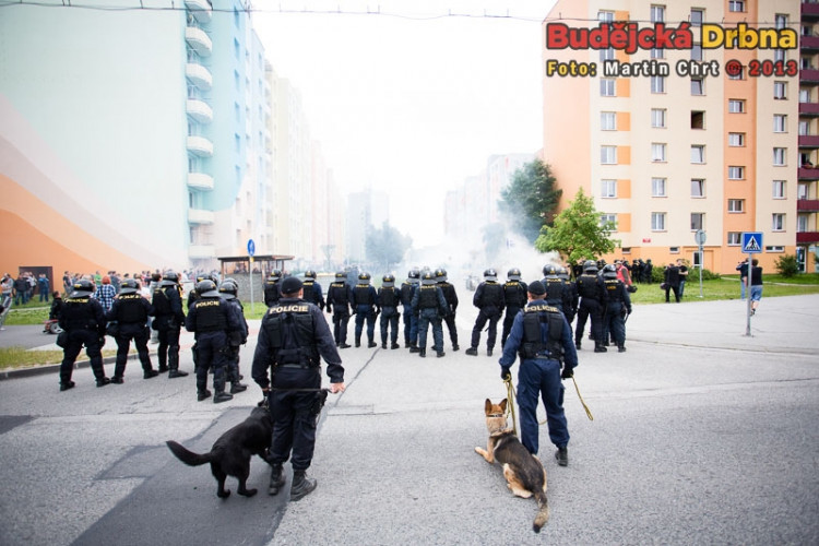 Protest kvůli problémům v soužití s Romy