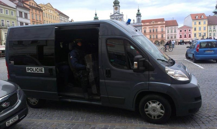 Protest kvůli problémům v soužití s Romy. Foto Zuzana Wágnerová