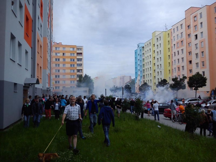 Protest kvůli problémům v soužití s Romy