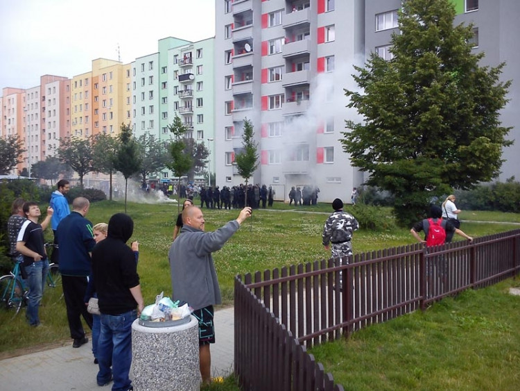 Protest kvůli problémům v soužití s Romy
