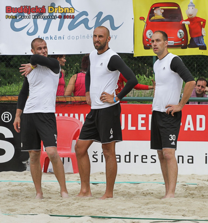 Volejbalový tým fotbalistů Dynama