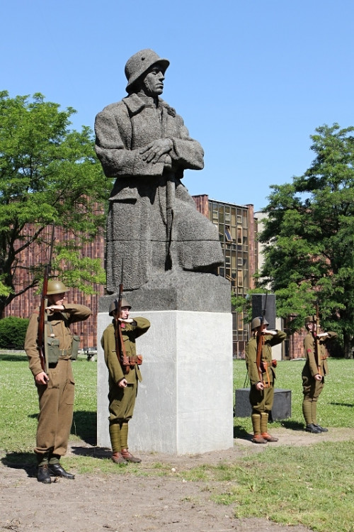 Odhalení Zborovského pomníku