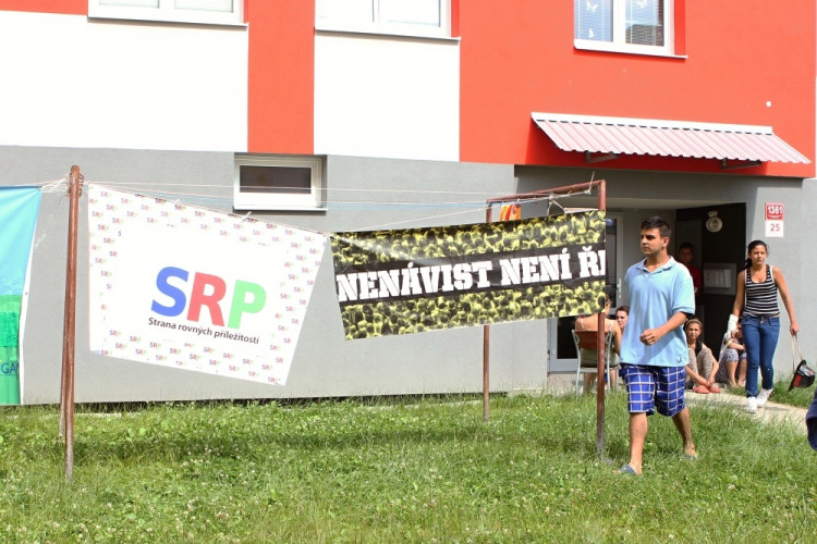 Demonstrace 2 v Českých Budějovicích, sídliště Máj