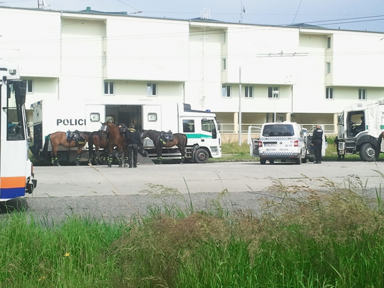 Demonstrace 2 v Českých Budějovicích, sídliště Máj, foto: William Sidržky