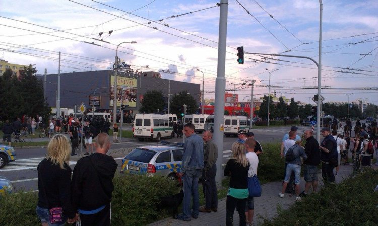 Demonstrace 2 v Českých Budějovicích, sídliště Máj, foto: Zuzana Wágnerová