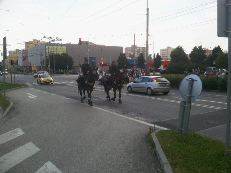 Demonstrace 2 v Českých Budějovicích, sídliště Máj, foto: William Sidržky