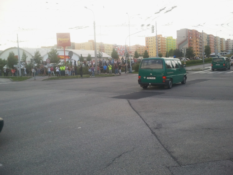 Demonstrace 2 v Českých Budějovicích, sídliště Máj, foto: William Sidržky