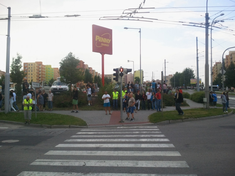 Demonstrace 2 v Českých Budějovicích, sídliště Máj, foto: William Sidržky