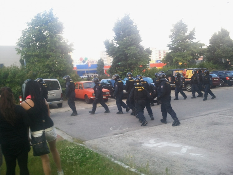 Demonstrace 2 v Českých Budějovicích, sídliště Máj, foto: William Sidržky