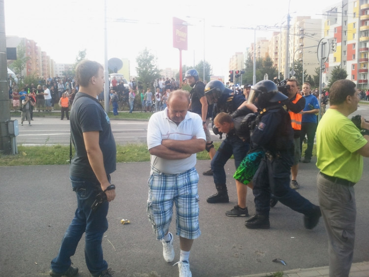 Demonstrace 2 v Českých Budějovicích, sídliště Máj, foto: William Sidržky