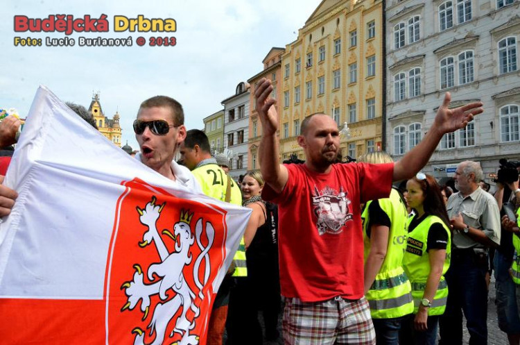 Demonstrace 2 v Českých Budějovicích, sídliště Máj