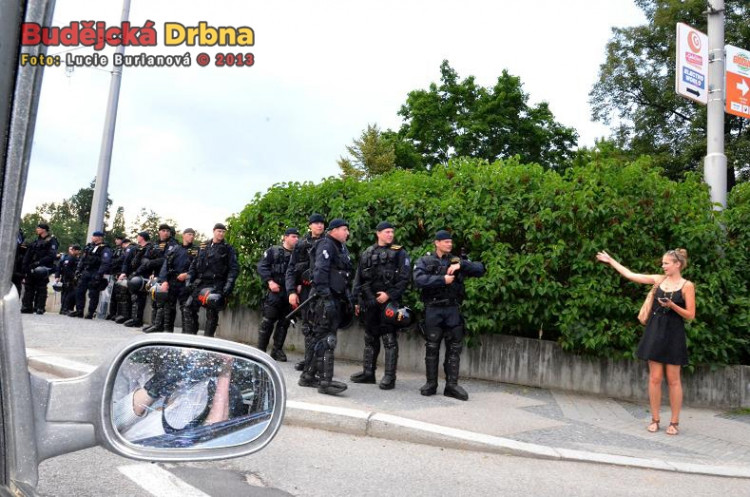 Demonstrace 2 v Českých Budějovicích, Dlouhý most