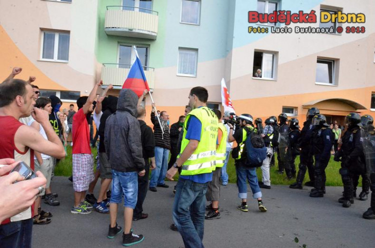 Demonstrace 2 v Českých Budějovicích, sídliště Máj