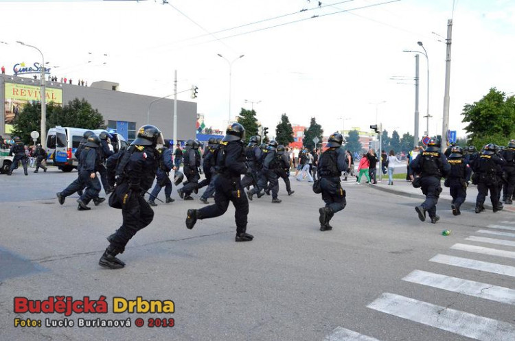Demonstrace 2 v Českých Budějovicích, sídliště Máj