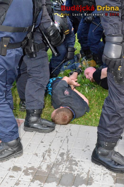 Demonstrace 2 v Českých Budějovicích, sídliště Máj