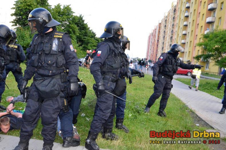 Demonstrace 2 v Českých Budějovicích, sídliště Máj