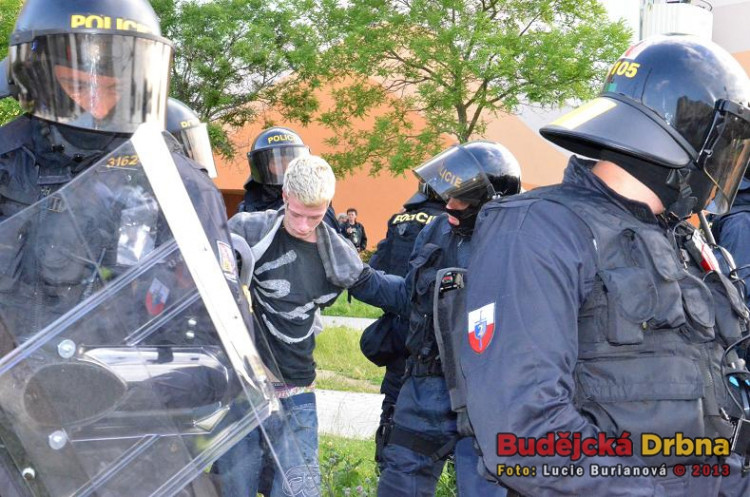 Demonstrace 2 v Českých Budějovicích, sídliště Máj