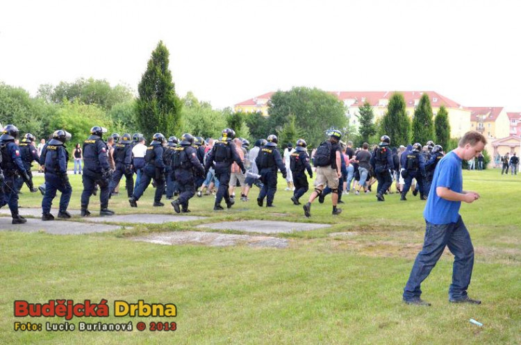 Demonstrace 2 v Českých Budějovicích, sídliště Máj