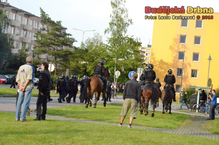 Demonstrace 2 v Českých Budějovicích, sídliště Máj