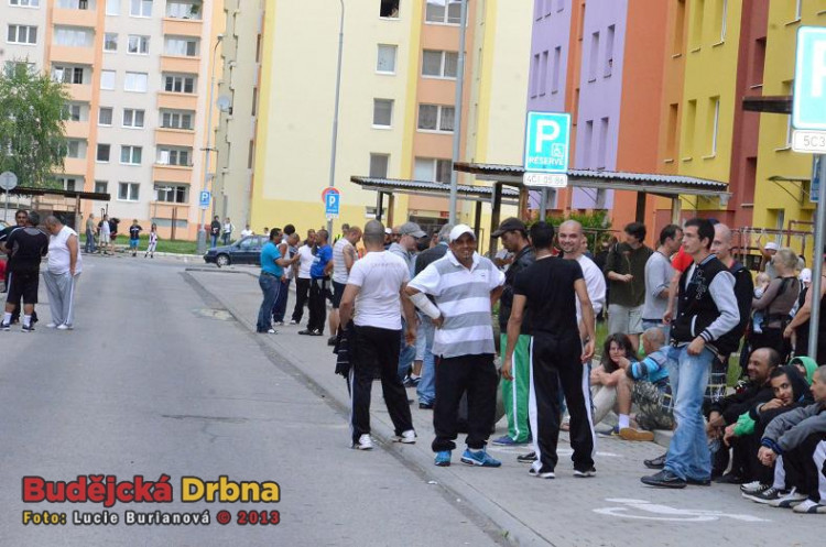 Demonstrace 2 v Českých Budějovicích, sídliště Máj