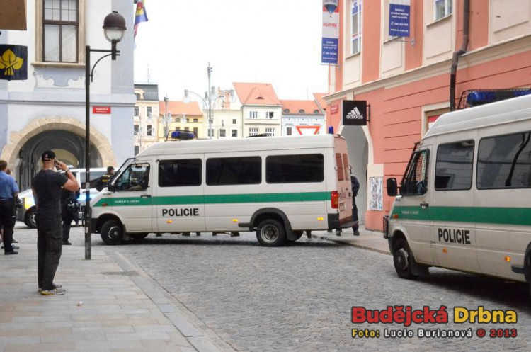 Demonstrace 2 v Českých Budějovicích, sídliště Máj